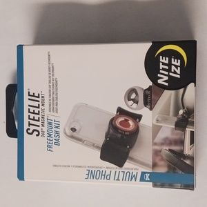 Steelie 360 Magnetic Mount Freemount Dash Kit